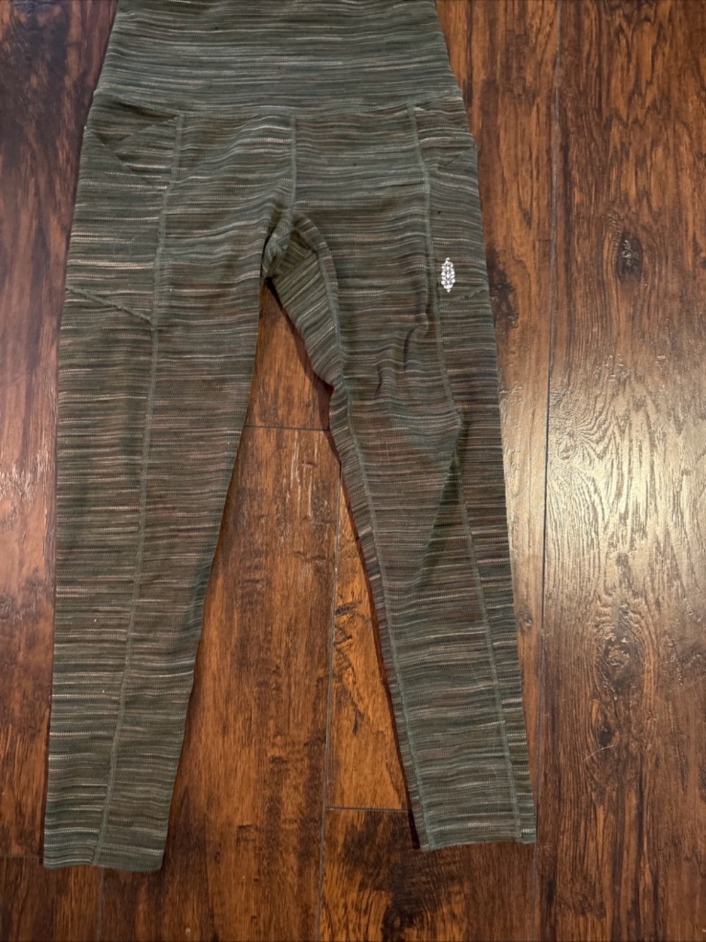 Free people all in motion  Green Performance Leggings